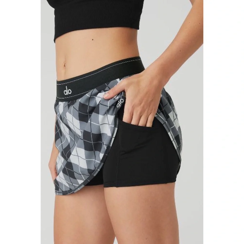 Alo Yoga Argyle Match Point Tennis Skirt Black/Anthracite S